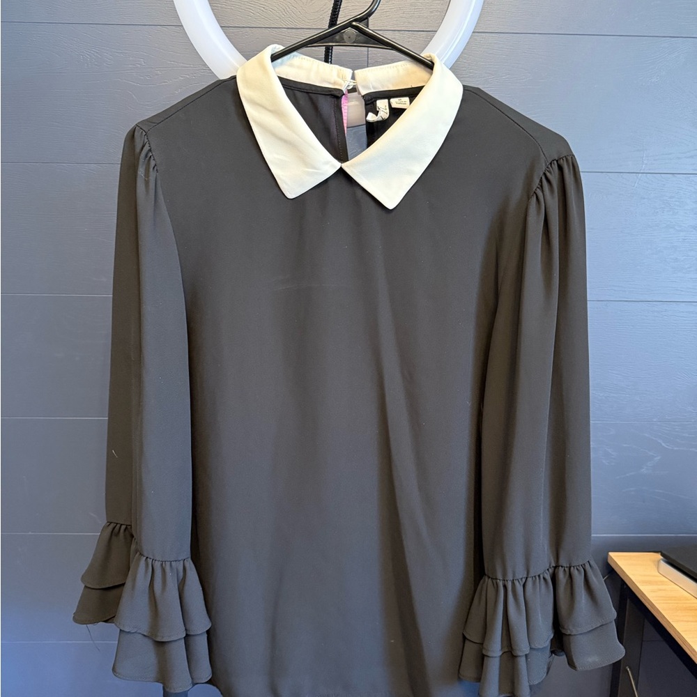 Elle Vampire Blouse with Ruffled Bell Sleeves